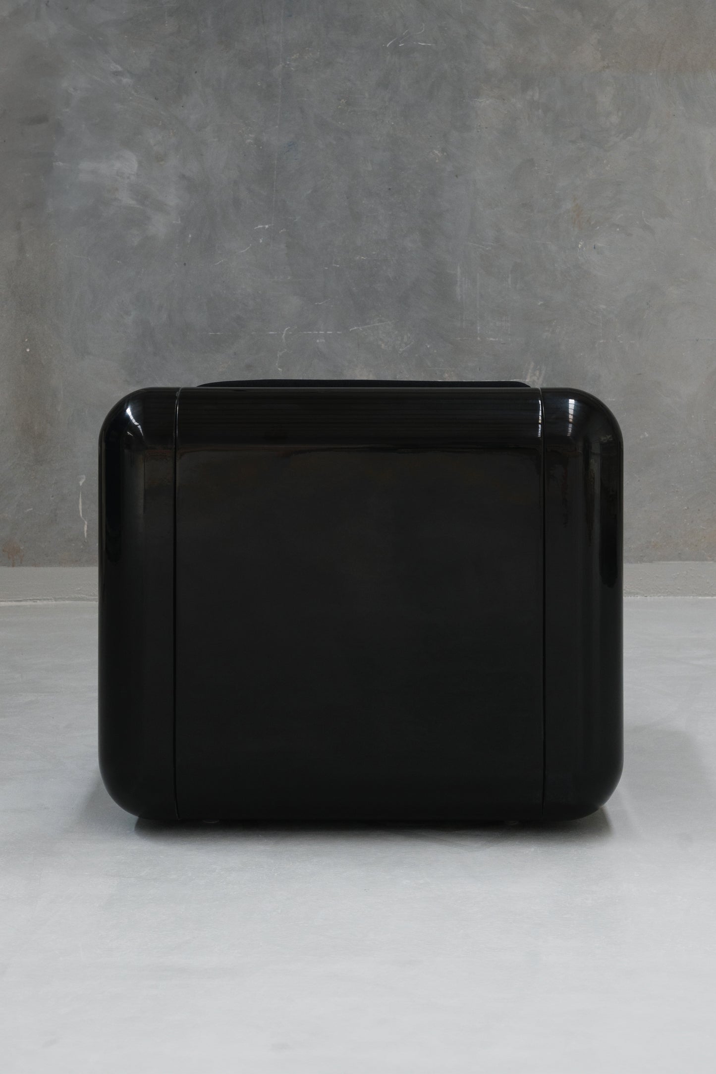 T4 UMA - Single Sofa