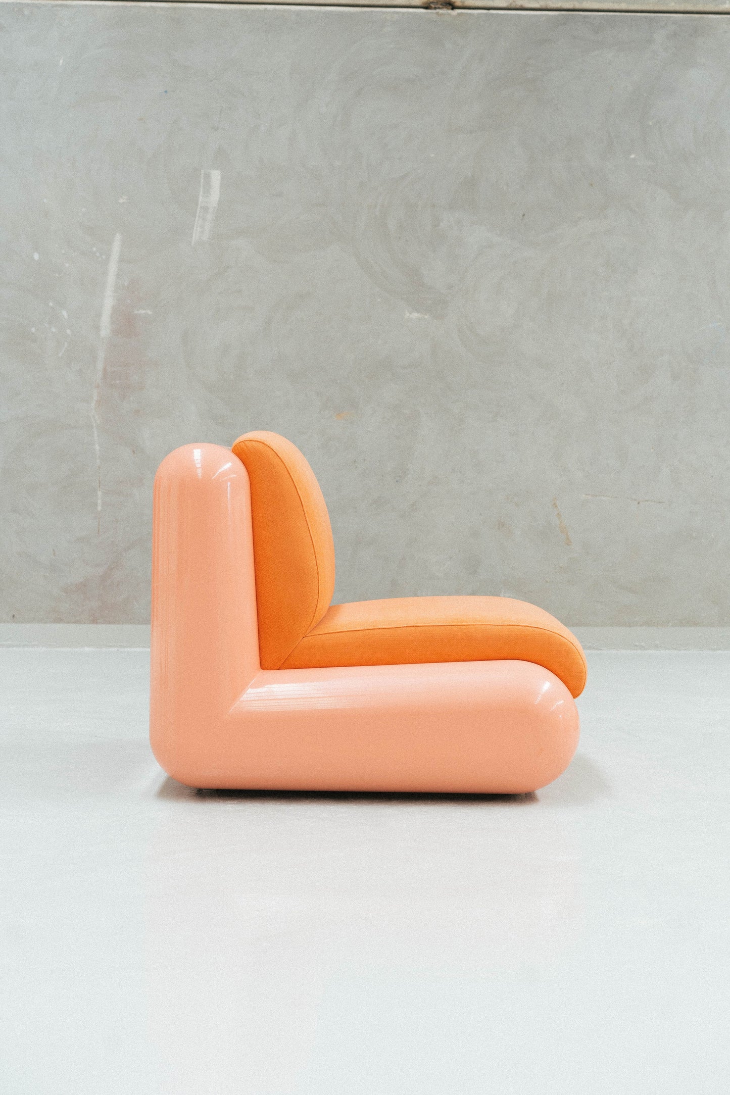 T4 UMA - Single Sofa