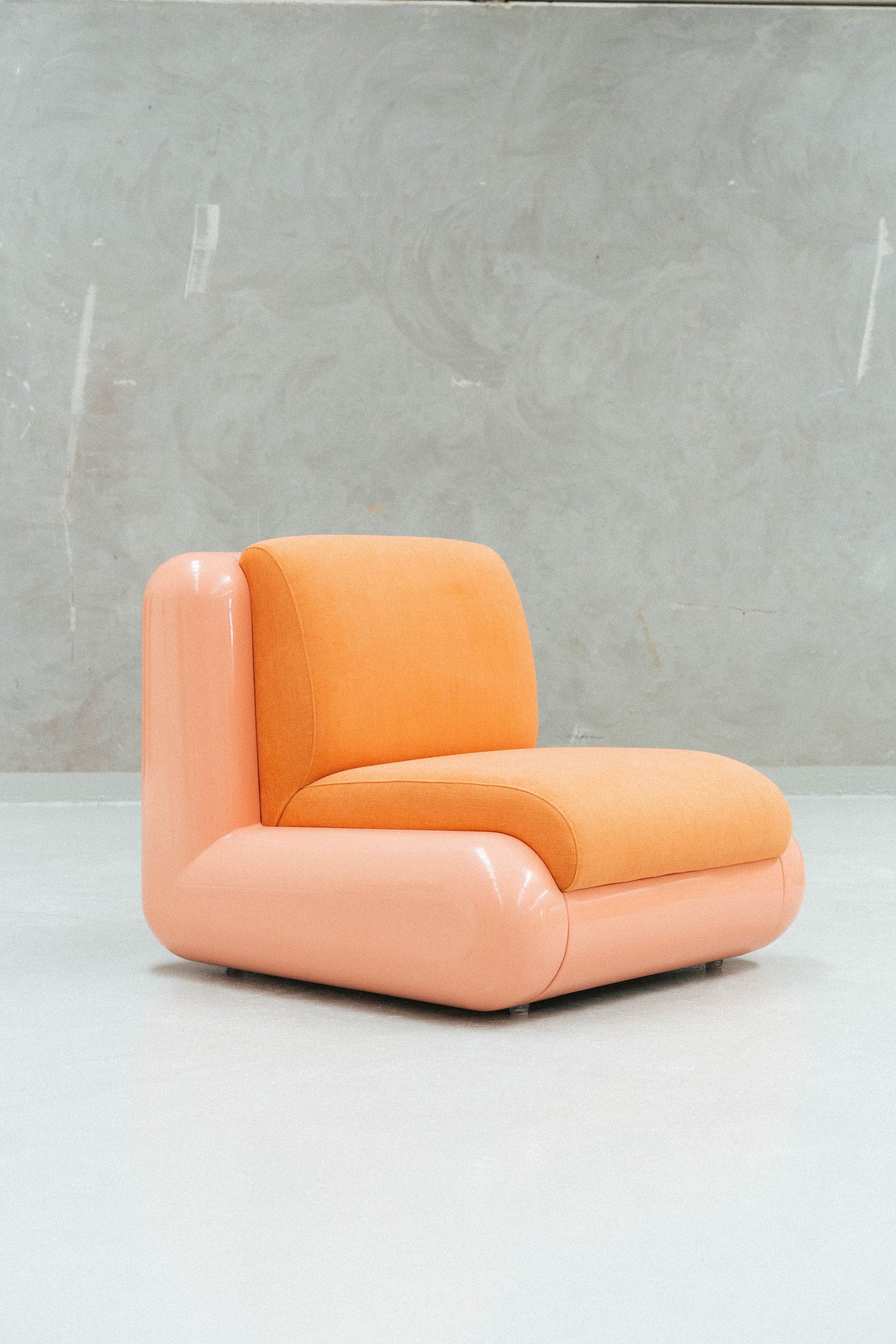 T4 UMA - Single Sofa