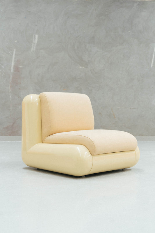 T4 UMA - Single Sofa